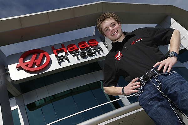 Haas firma Santino Ferrucci como piloto de desarrollo