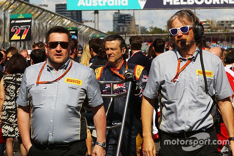 Paul Hembery, Pirelli Motorsport Director de la parrilla