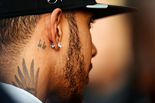 Hamilton não joga toalha: sempre estive na frente de Nico