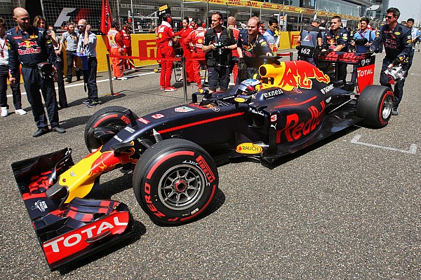 Ricciardo espera que Red Bull est&eacute; pronto en el ritmo de Ferrari