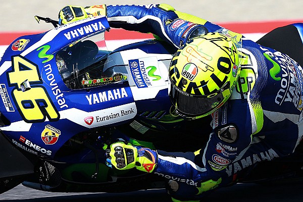 Rossi enciende Mugello con una pole asistida por Viñales