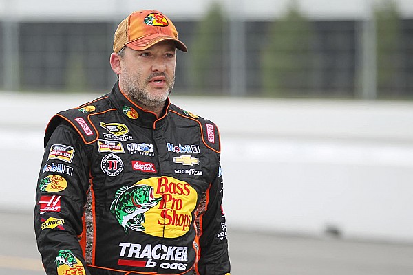 Stewart lidera a Chevrolet en la calificación 