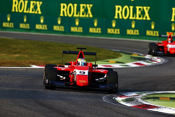 Dennis se estrena en una carrera llena de acción en Monza