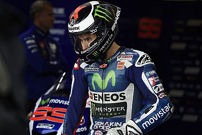 Performanya buruk, Lorenzo tak pikirkan gelar juara
