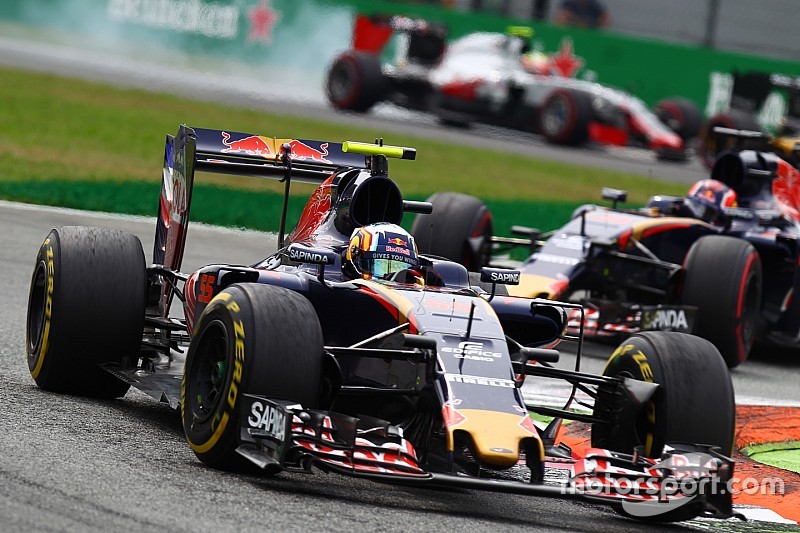 Carlos Sainz Jr., Scuderia Toro Rosso STR11