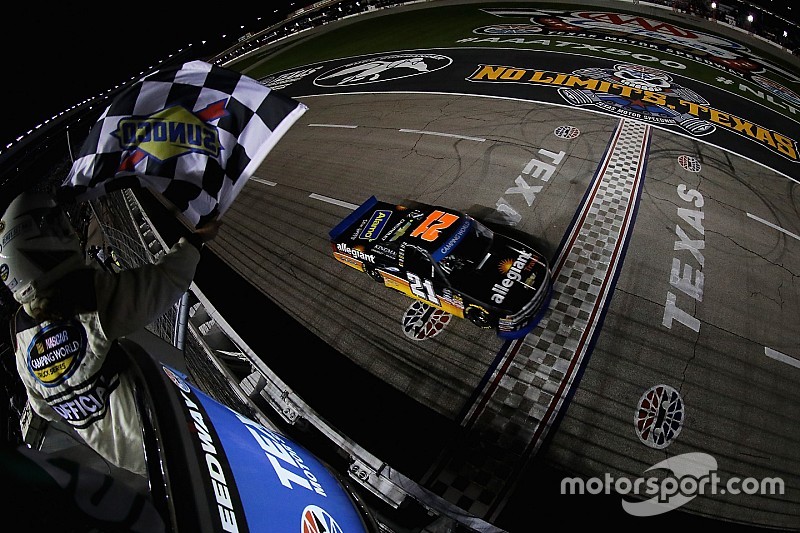 Johnny Sauter, GMS Racing Chevrolet takes the checkered flag