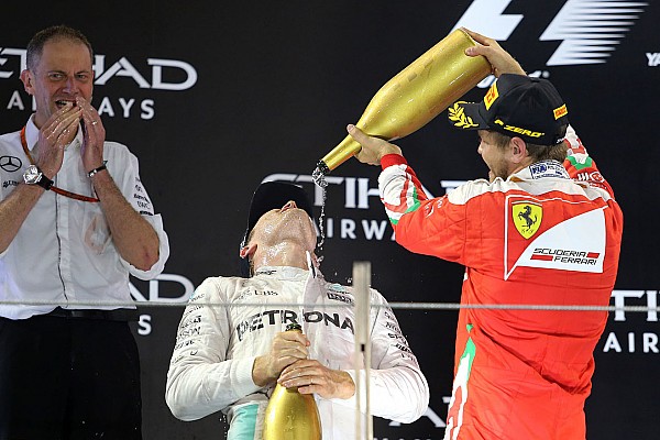 Vettel se desculpa com Rosberg: “não queria ser um problema”