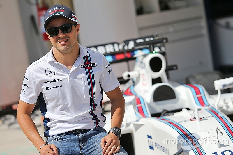 Масса согласился остаться в Williams еще на год