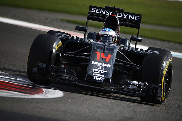 McLaren ficaria "decepcionada" com quarto lugar em 2017