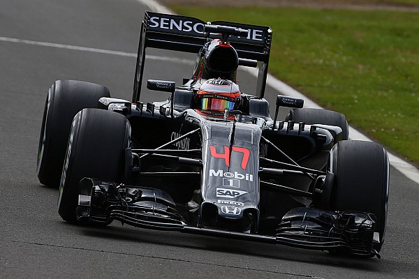 Vandoorne quer que novo carro faça F1 ser "normal" novamente