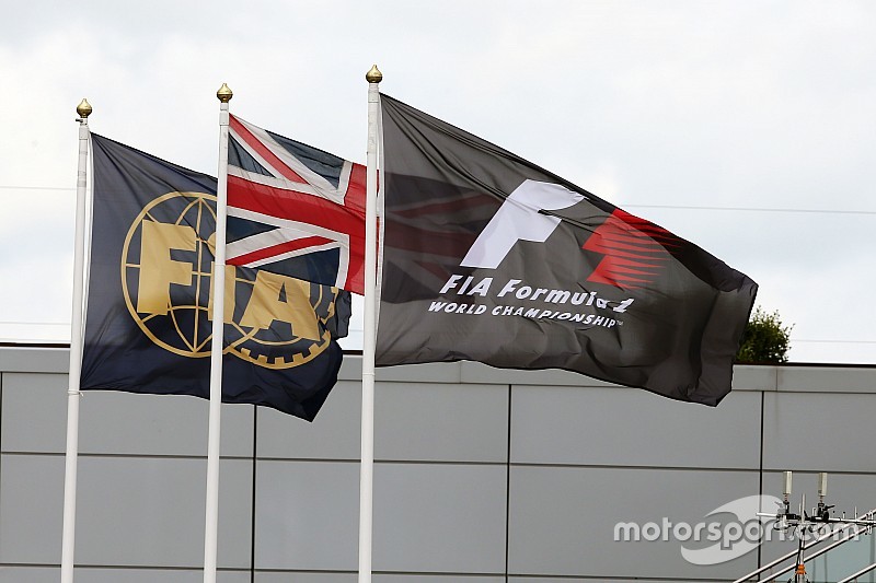 Banderas de la F1, FIA y Unión