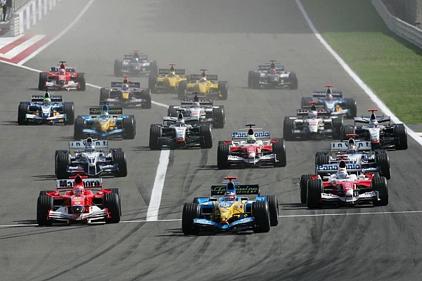 Verstappen espera que F1 traga de novo motores V10