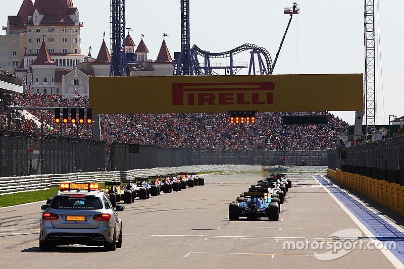 The grid before the start of the race