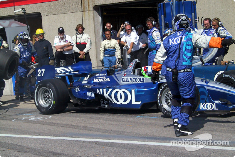 Arrêt au stand pour Dario Franchitti