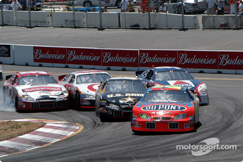 Jeff Gordon vor Boris Said, Kurt Busch, Scott Pruett und Jeff Burton