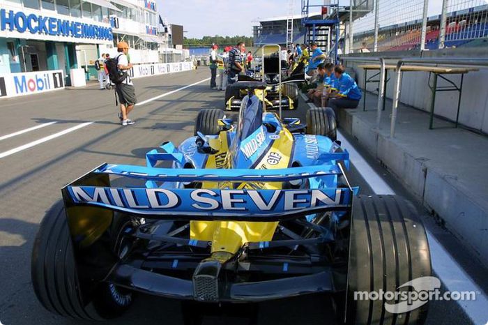 2003: Renault R23B