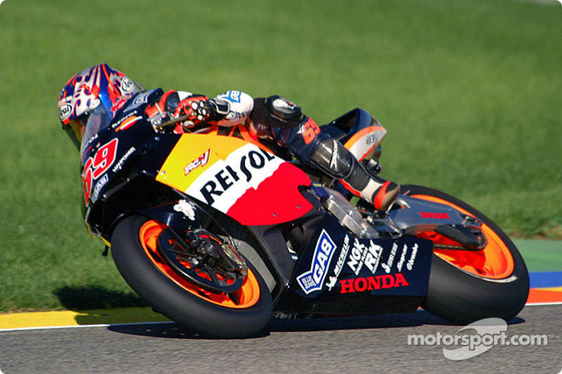 2003: Repsol Honda, 5º no campeonato (130 pts), 2 pódios, 16 corridas