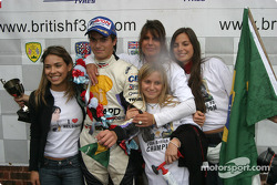 Podium : Nelson A. Piquet fête sa victoire et son titre