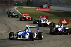 Oliver Oakes leads Nico Muller