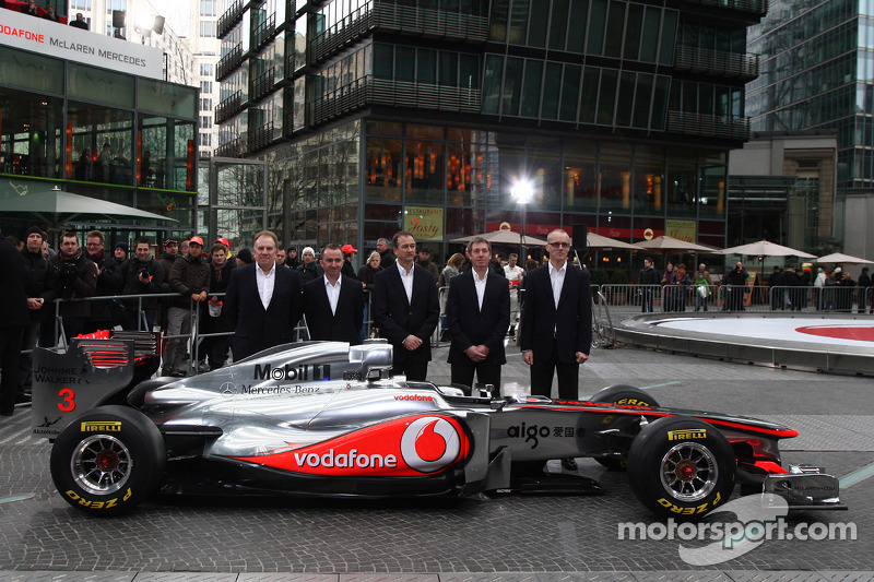 Neil Oatey, McLaren,Direktör mühendising, Paddy Lowe McLaren mühendising Direktör, Jonathan Neale, M