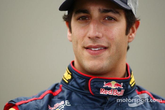 Daniel Ricciardo piloto de prueba, Scuderia Toro Rosso