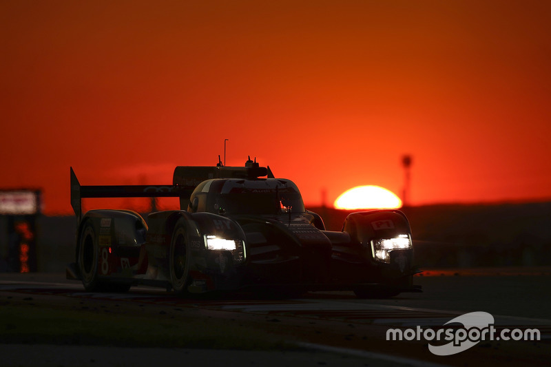 #8 Audi Sport Team Joest Audi R18 e-tron quattro: Lucas di Grassi, Loic Duval, Oliver Jarvis