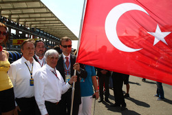 Bernie Ecclestone ve Turkish flag