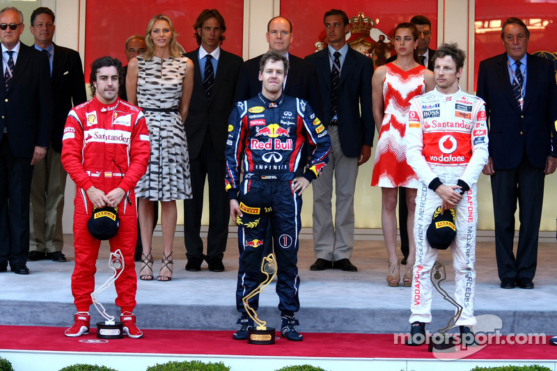 Podium: Sieger Sebastian Vettel, 2. Fernando Alonso, 3. Jenson Button