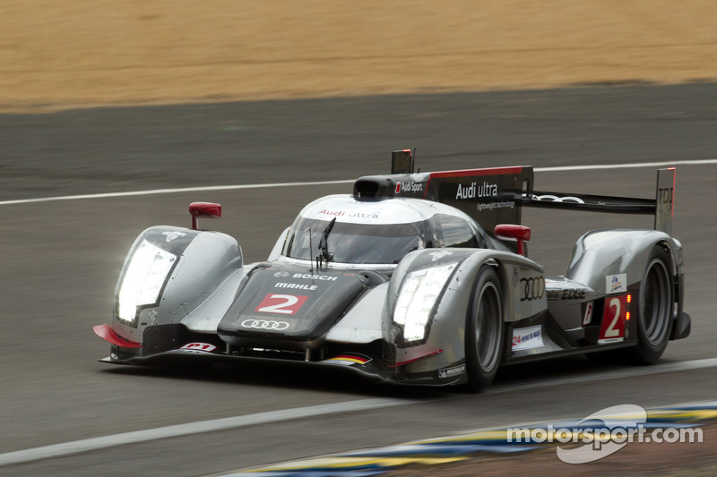 L'Audi R18 TDI N°2 (Marcel Faessler, Andre Lotterer, Benoit Treluyer)