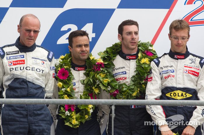 LM P1 podium: second place Sébastien Bourdais, Simon Pagenaud and Pedro Lamy with Olivier Quesnel