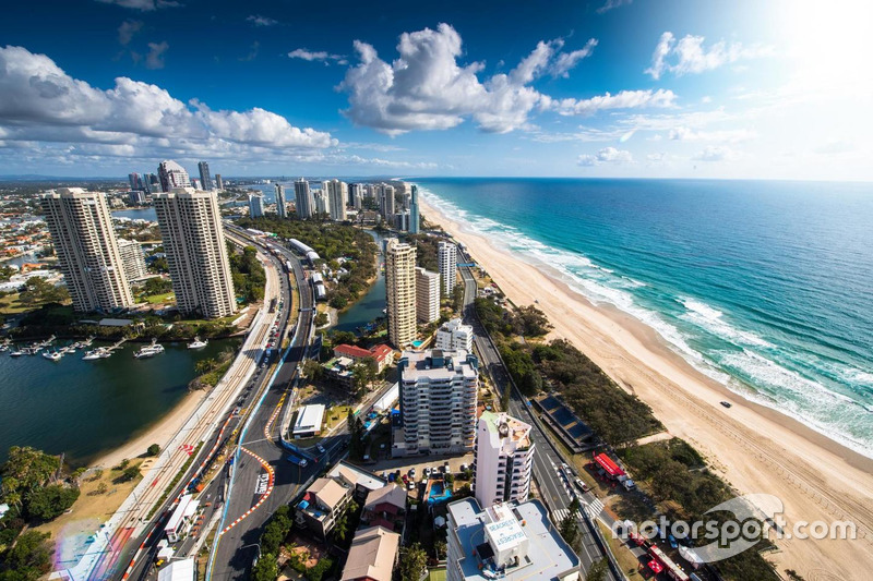 #8: Atmosphäre in Surfers Paradise