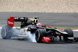 Виталий Петров, Lotus Renault GP