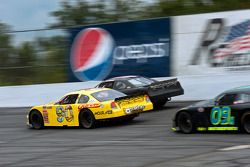 Pietro Fittipaldi, Hickory Speedway Track Champion in de NASCAR Whelen All American Series