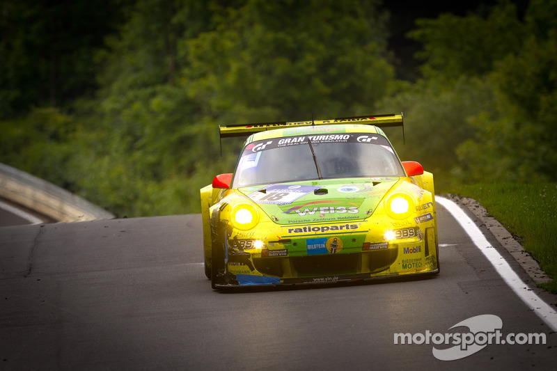 2011: Марк Либ, Лукас Лур, Ромен Дюма, Тимо Бернхард – Porsche 911 GT3 RSR