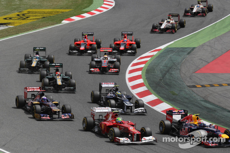 The start of the race with Lewis Hamilton, McLaren near the back of the field after losing his pole 