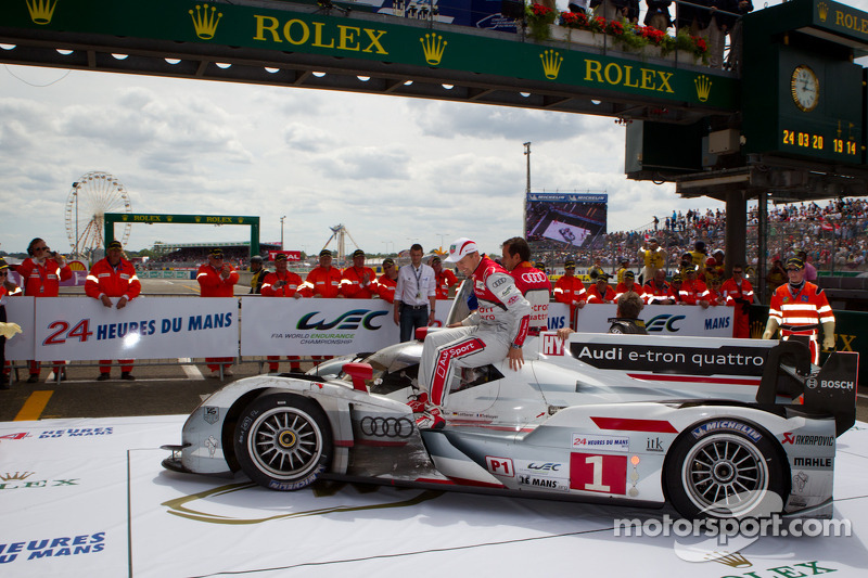 Race winnaars #1 Audi Sport Team Joest Audi R18 E-Tron Quattro: Marcel Fässler, Andre Lotterer, Beno