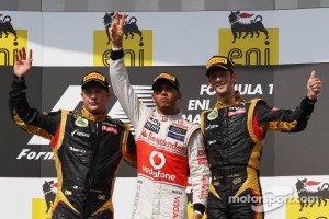 1st place Lewis Hamilton, McLaren Mercedes with 2nd place Kimi Raikkonen, Lotus Renault F1 Team and 3rd place Romain Grosjean, Lotus Renault F1 Team