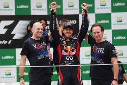 Sebastian Vettel, Red Bull Racing celebrates winning the World Championship with Adrian Newey, Red Bull Racing Chief Technical Officer, and Christian Horner, Red Bull Racing Team Principal (Right)