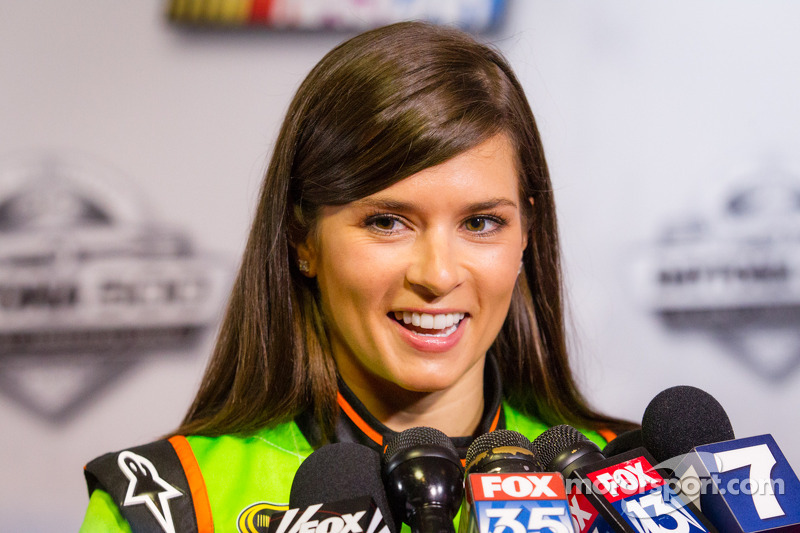 Danica Patrick, Stewart-Haas Racing Chevrolet