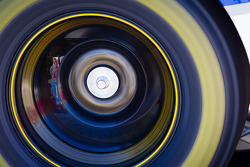 Spinning wheel