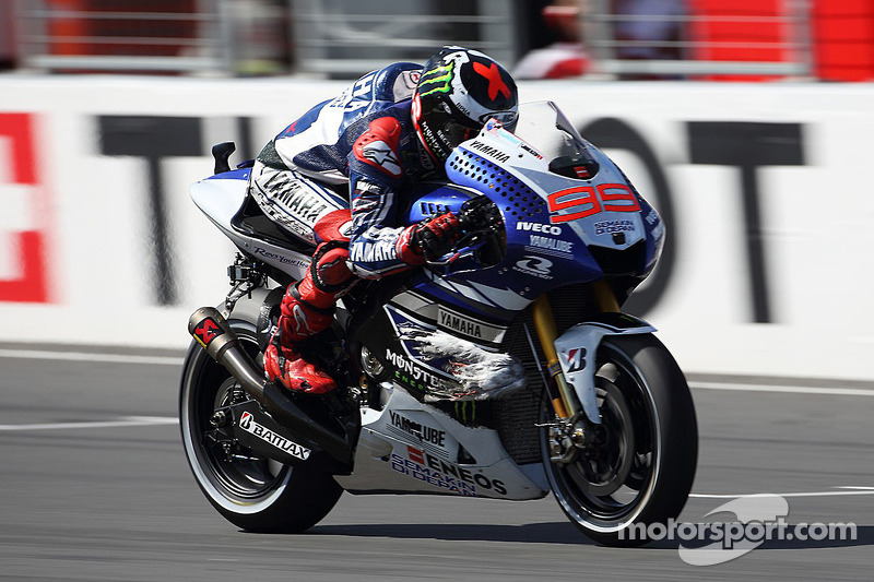 2013: Jorge Lorenzo (Yamaha) at 1:27.899