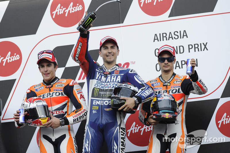 Podio: ganador de la carrera Jorge Lorenzo, Marc Márquez el segundo lugar y tercer lugar Dani Pedros