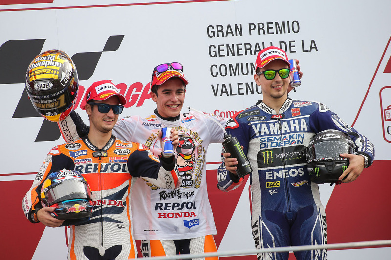 Podio: 1º Jorge Lorenzo, 2º Dani Pedrosa, 3º Marc Márquez