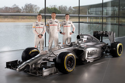 Kevin Magnussen, Jenson Button et Stoffel Vandoorne avec la McLaren Mercedes MP4-29