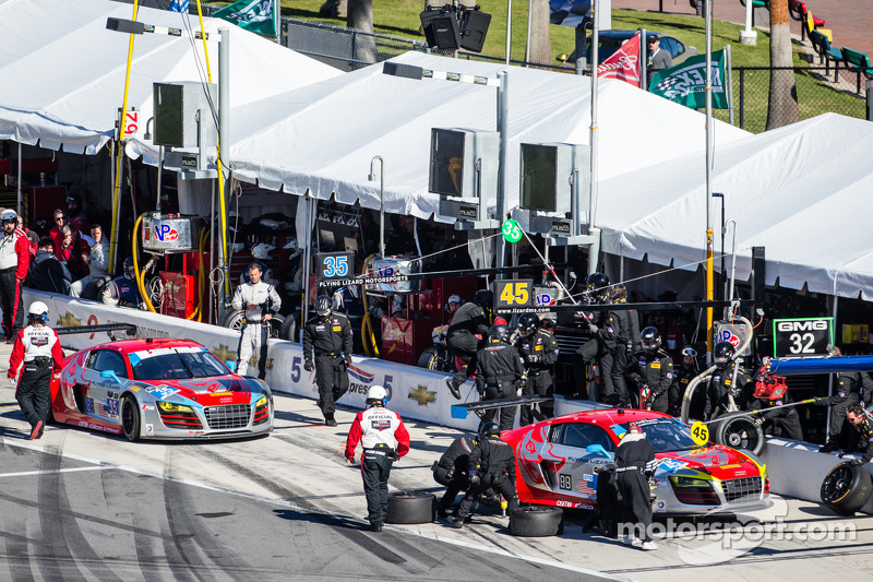 Pit stop action: #45 Flying Lizard Motorsports Audi R8 LMS: Nelson Canache, Spencer Pumpelly, Tim Pa