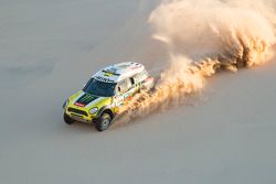 Jay Leno y Nani Roma comparten el Mini ganador del Dakar