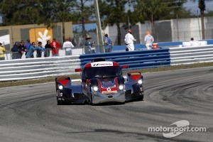 #0 DeltaWing Racing Cars DeltaWing DWC13 Elan: Andy Meyrick, Katherine Legge, Gabby Chaves