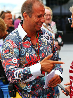 FIA Formula 1 2018 | Browse Exclusive Photos of F1 Teams, Drivers, Events and more.