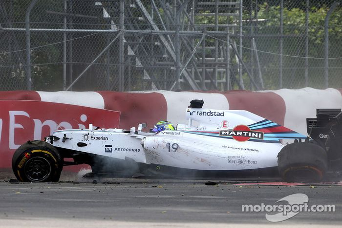 Choque entre Felipe Massa, Williams F1 Team y Sergio Pérez, Sahara Force India