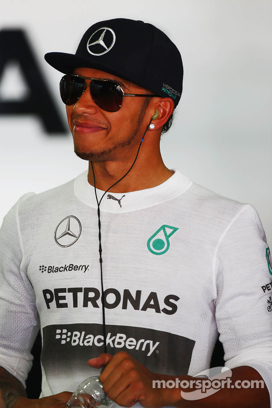 梅赛德斯amg f1车队刘易斯·汉密尔顿